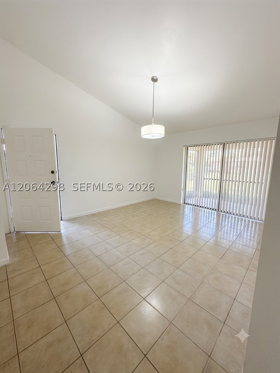 7220 Nw 179 St 201 Property Photo 5