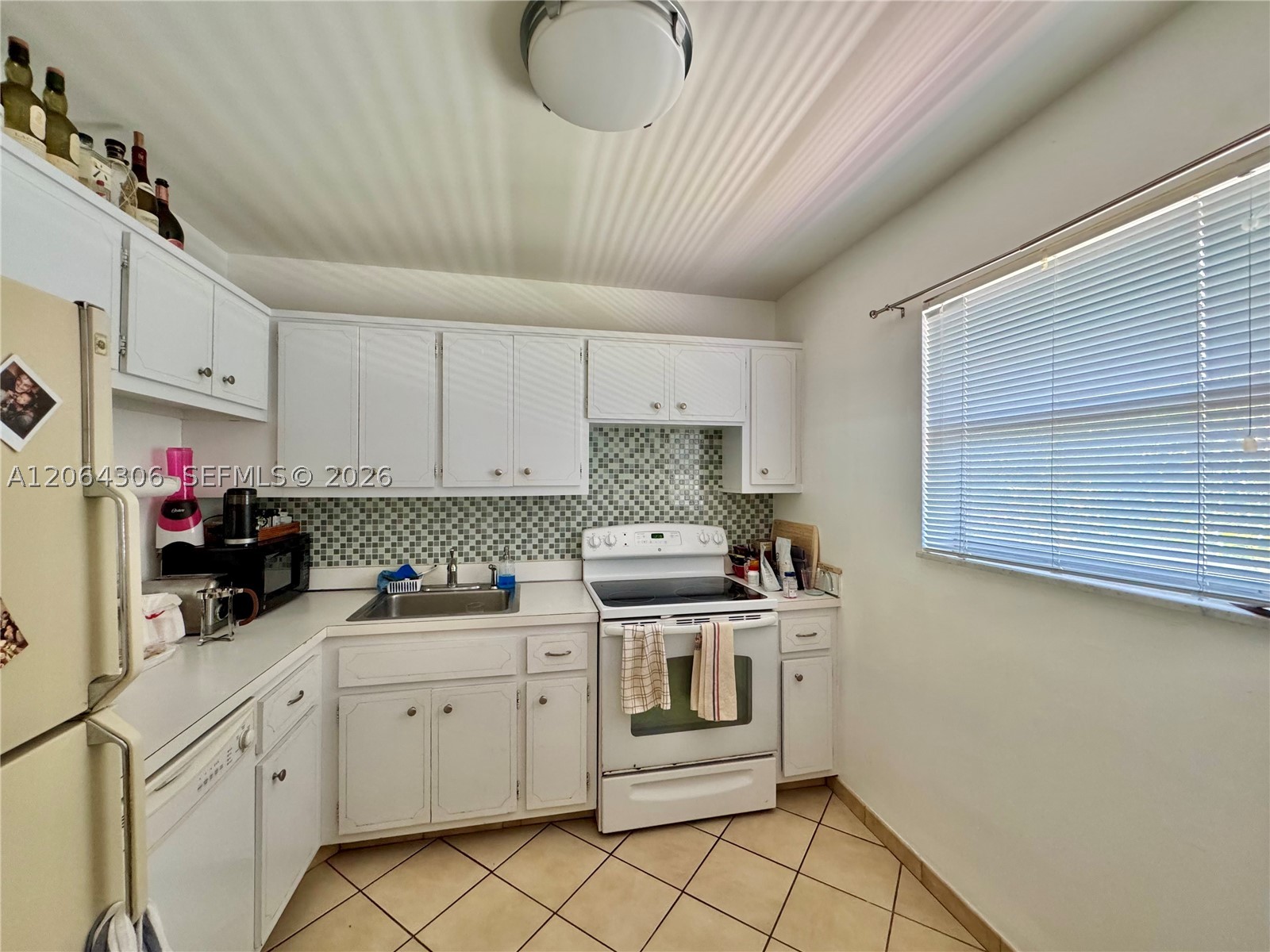 100 Edgewater Dr 305 Property Photo 8