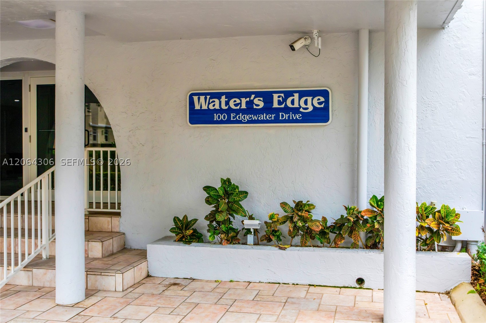 100 Edgewater Dr 305 Property Photo 22