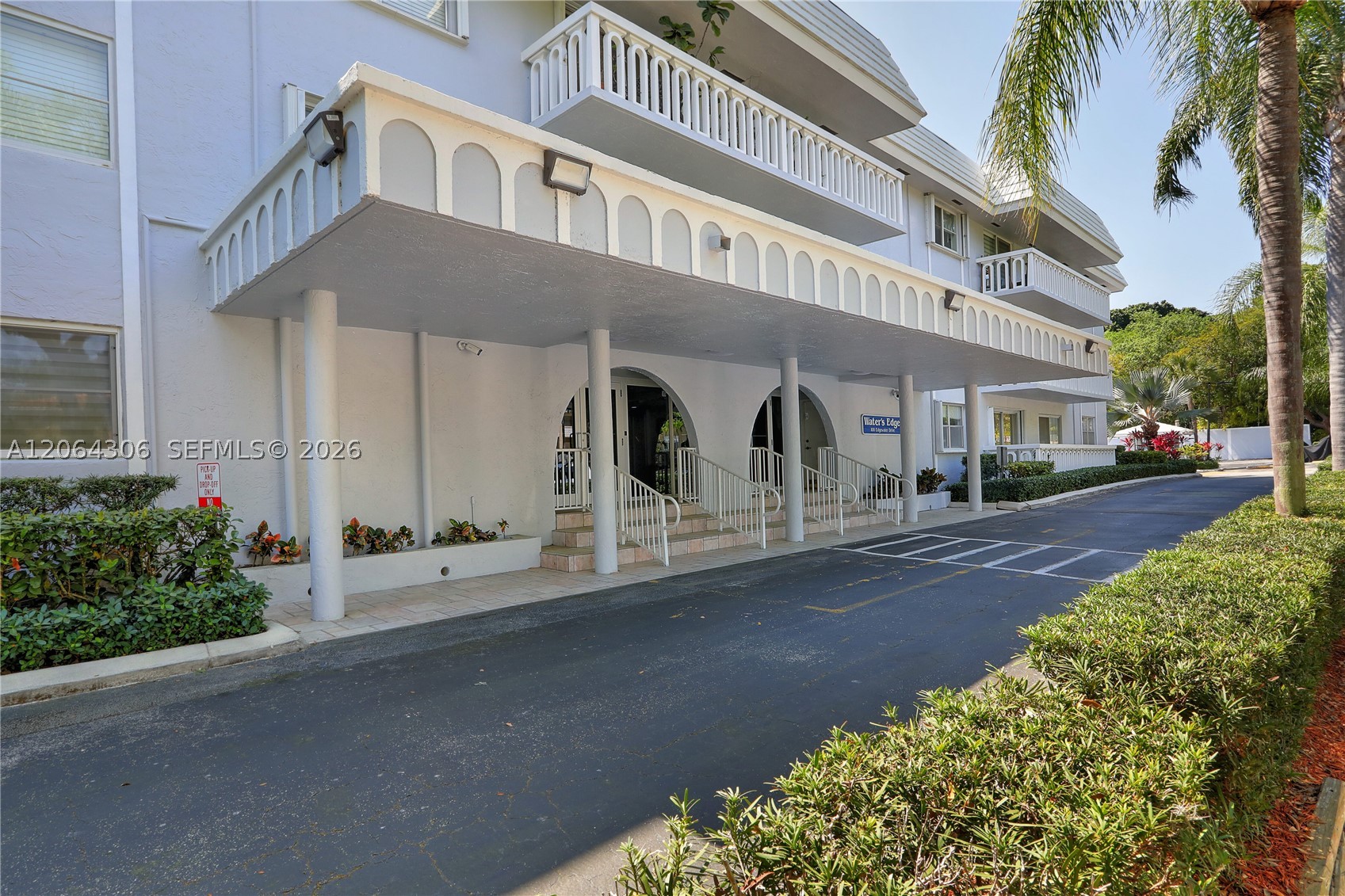 100 Edgewater Dr 305 Property Photo 23