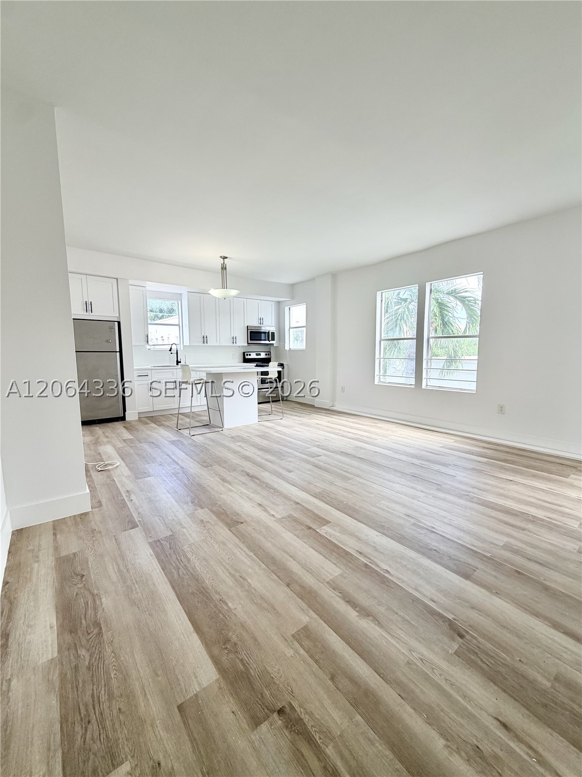 737 Jefferson Ave 204 Property Photo 1