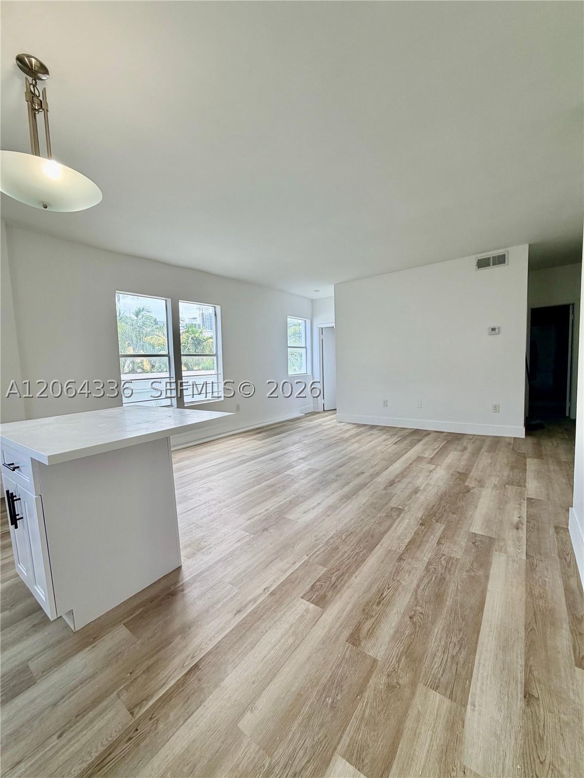 737 Jefferson Ave 204 Property Photo 8