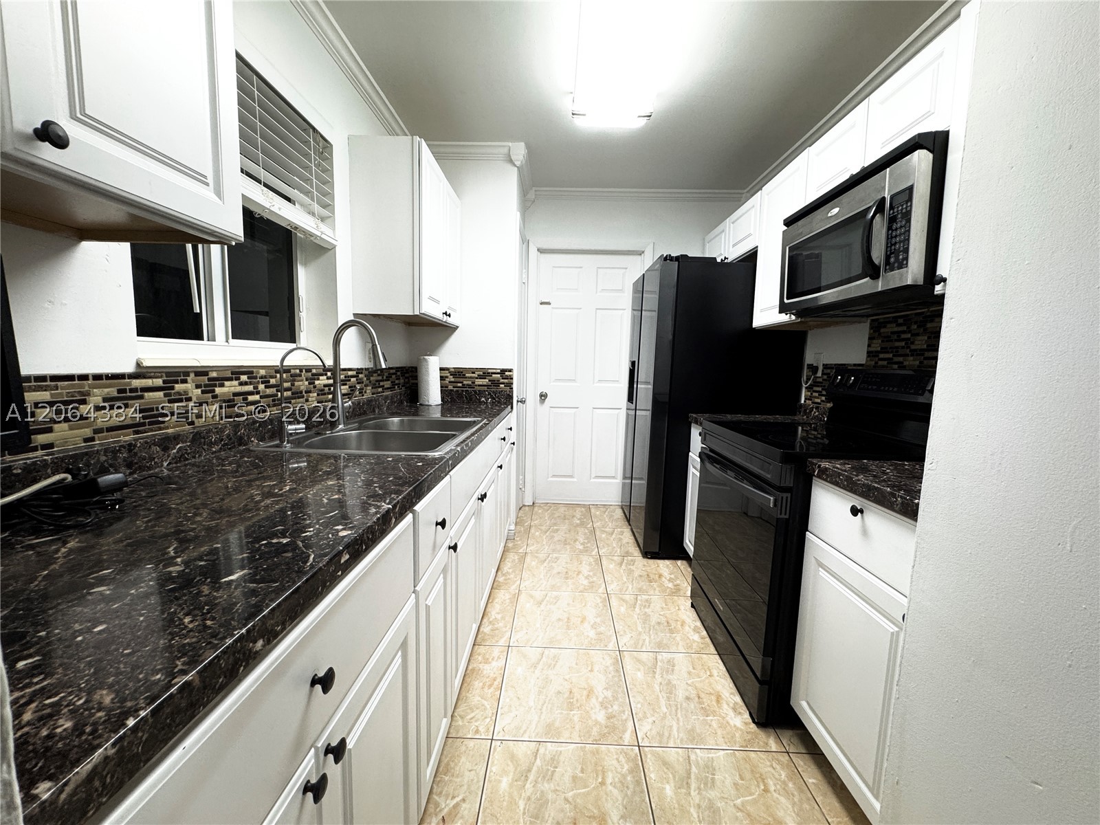 2950 Nw 210th Ter Property Photo 4