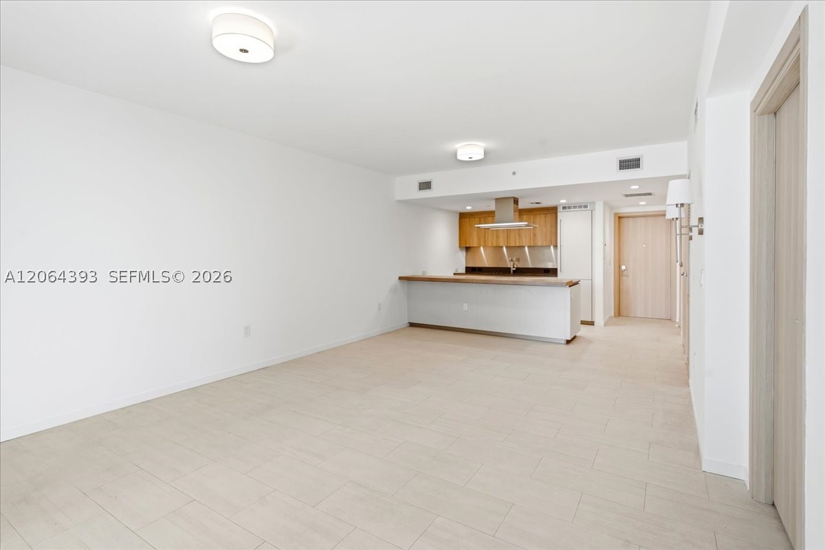 1000 Brickell Plz 3303 Property Photo 5