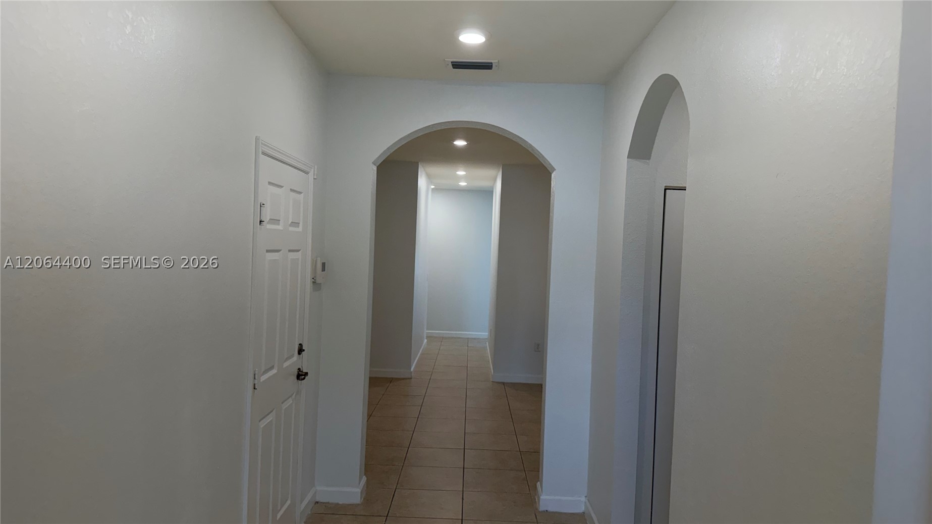 737 Se 37th Pl Property Photo 2
