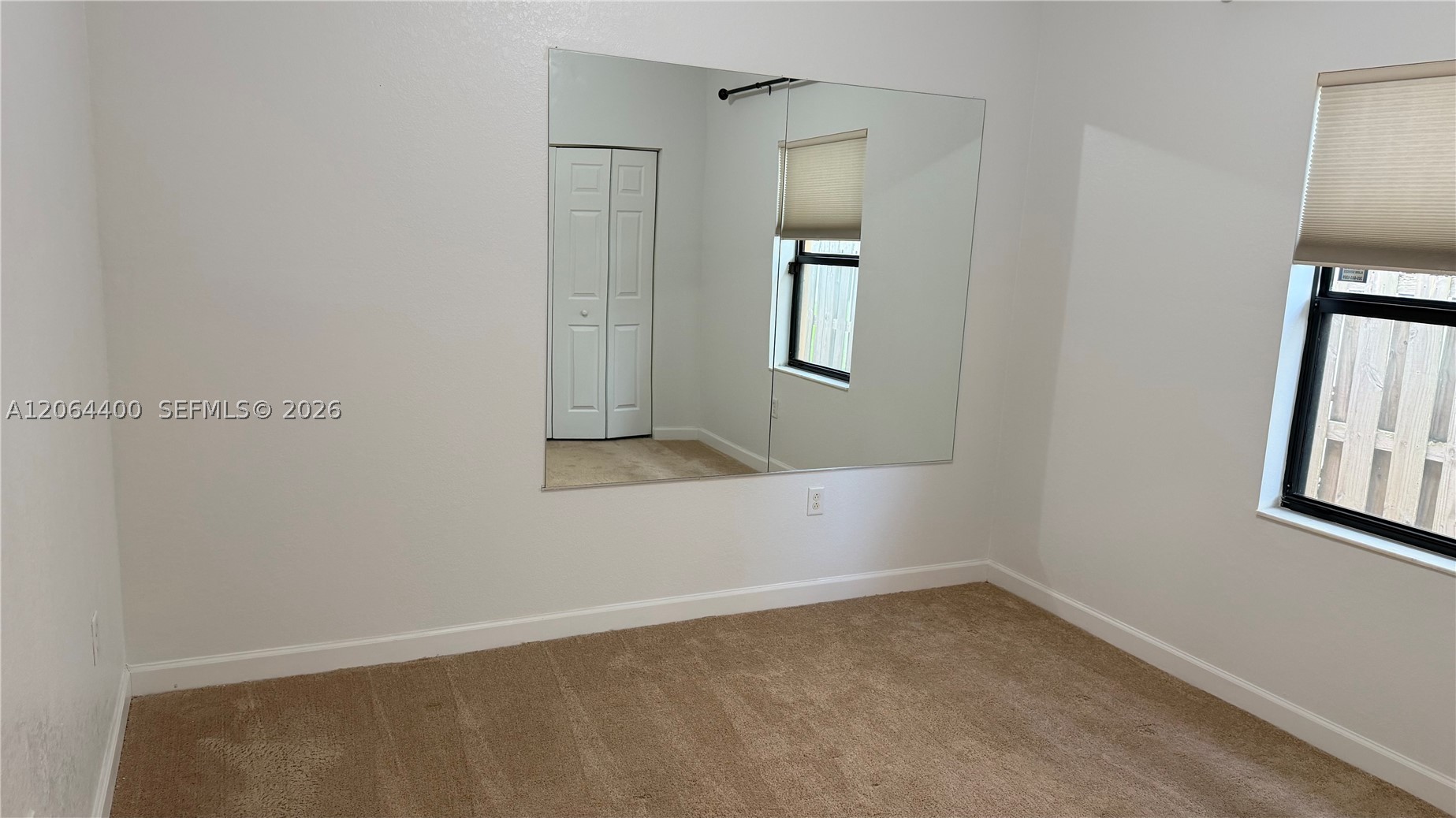 737 Se 37th Pl Property Photo 16