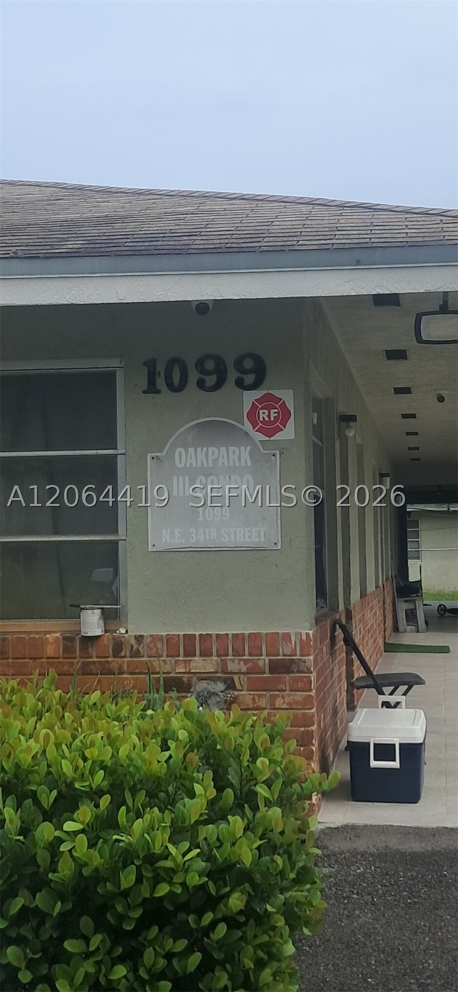 1098 NE 34th Ct 4 Property Photo 1