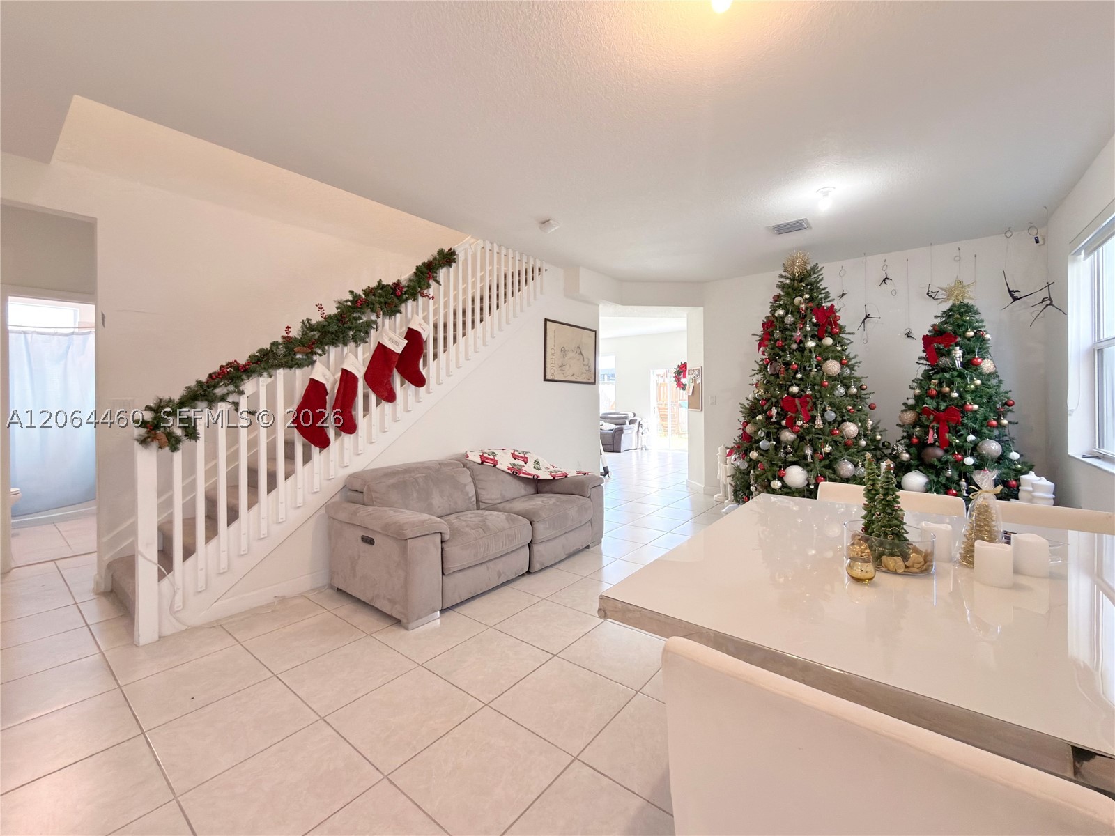 2636 Se 13th Ct Property Photo 4