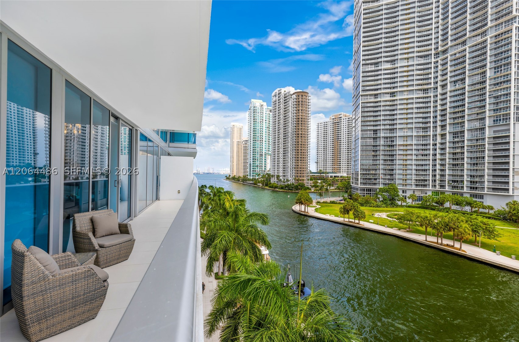 200 Biscayne Boulevard Way 504 Property Photo 1