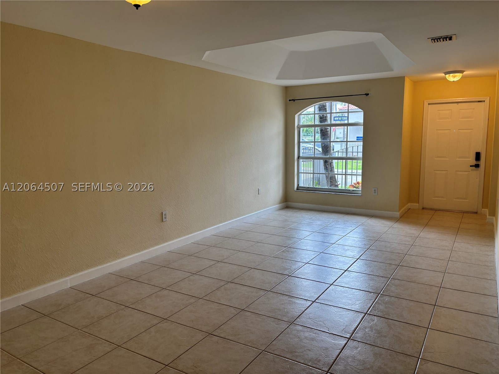 11440 Nw 50th Ter Property Photo 6