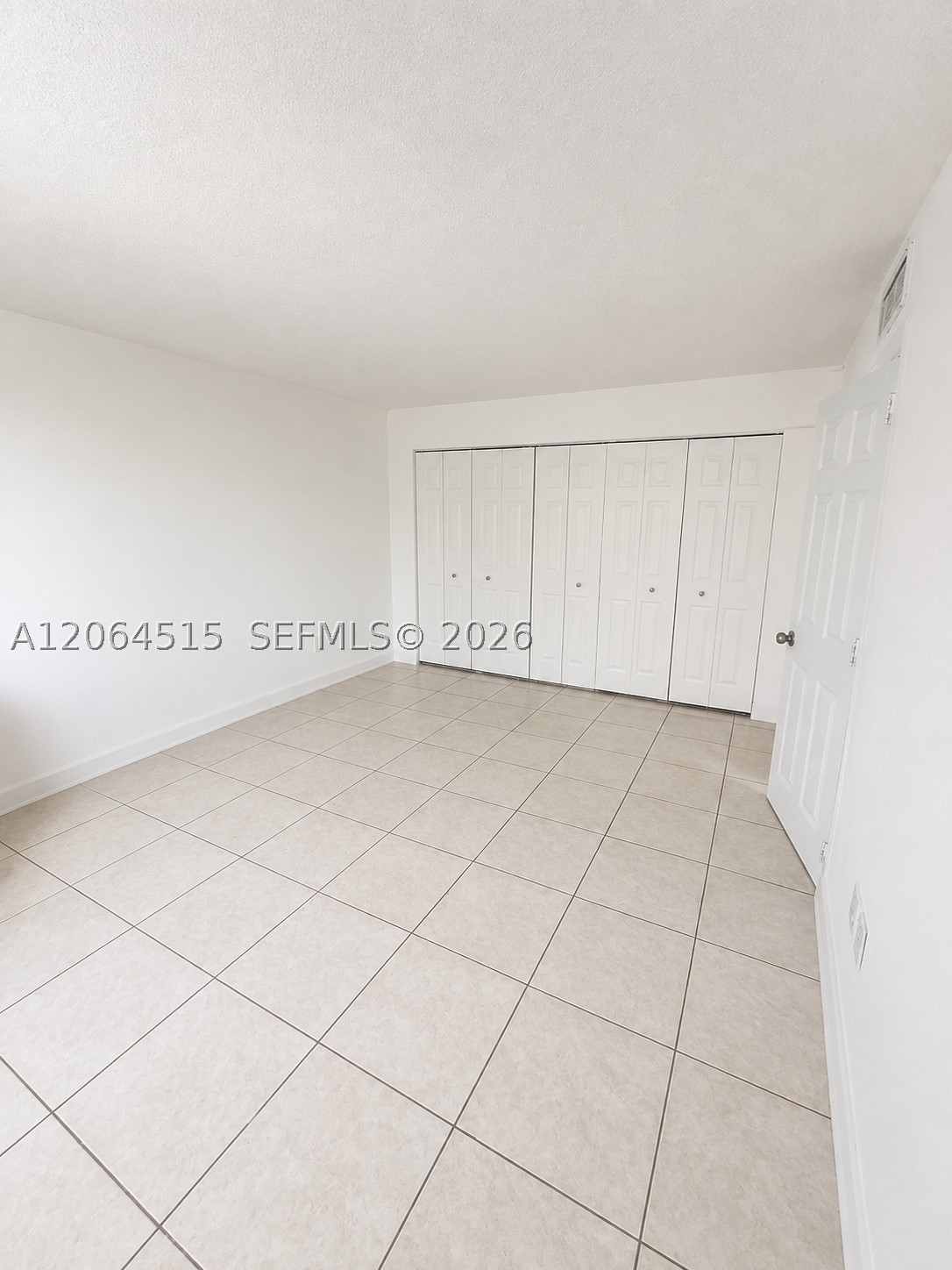 4450 Nw 79th Ave 2b Property Photo 8