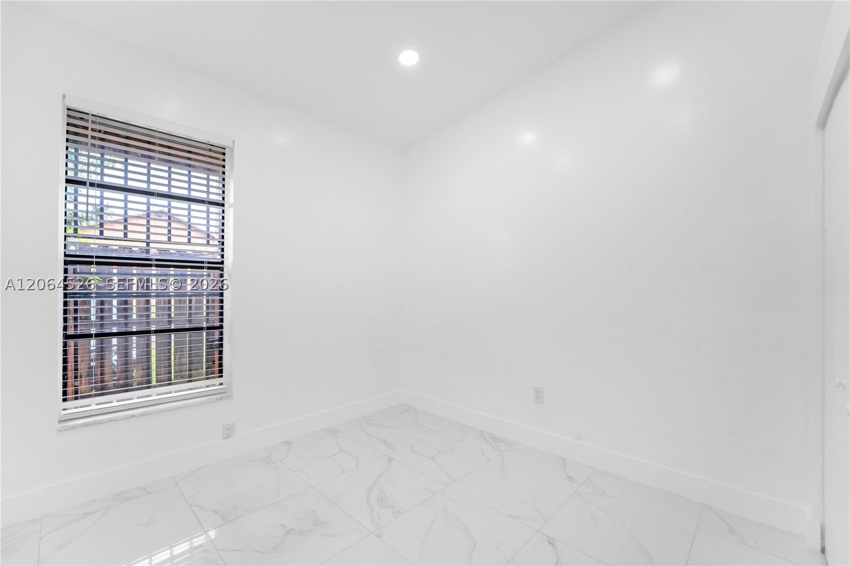 6742 Nw 188th Ter 6742 Property Photo 18