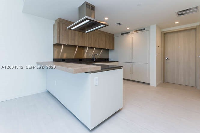 1000 Brickell Plz 4104 Property Photo 8