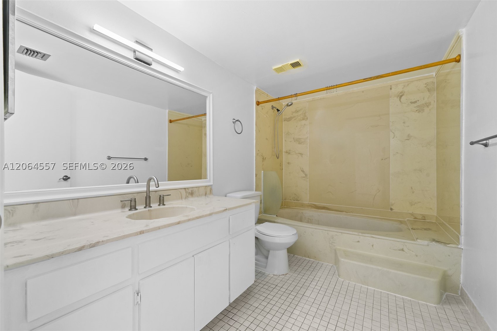 17500 N Bay Rd S508 Property Photo 15