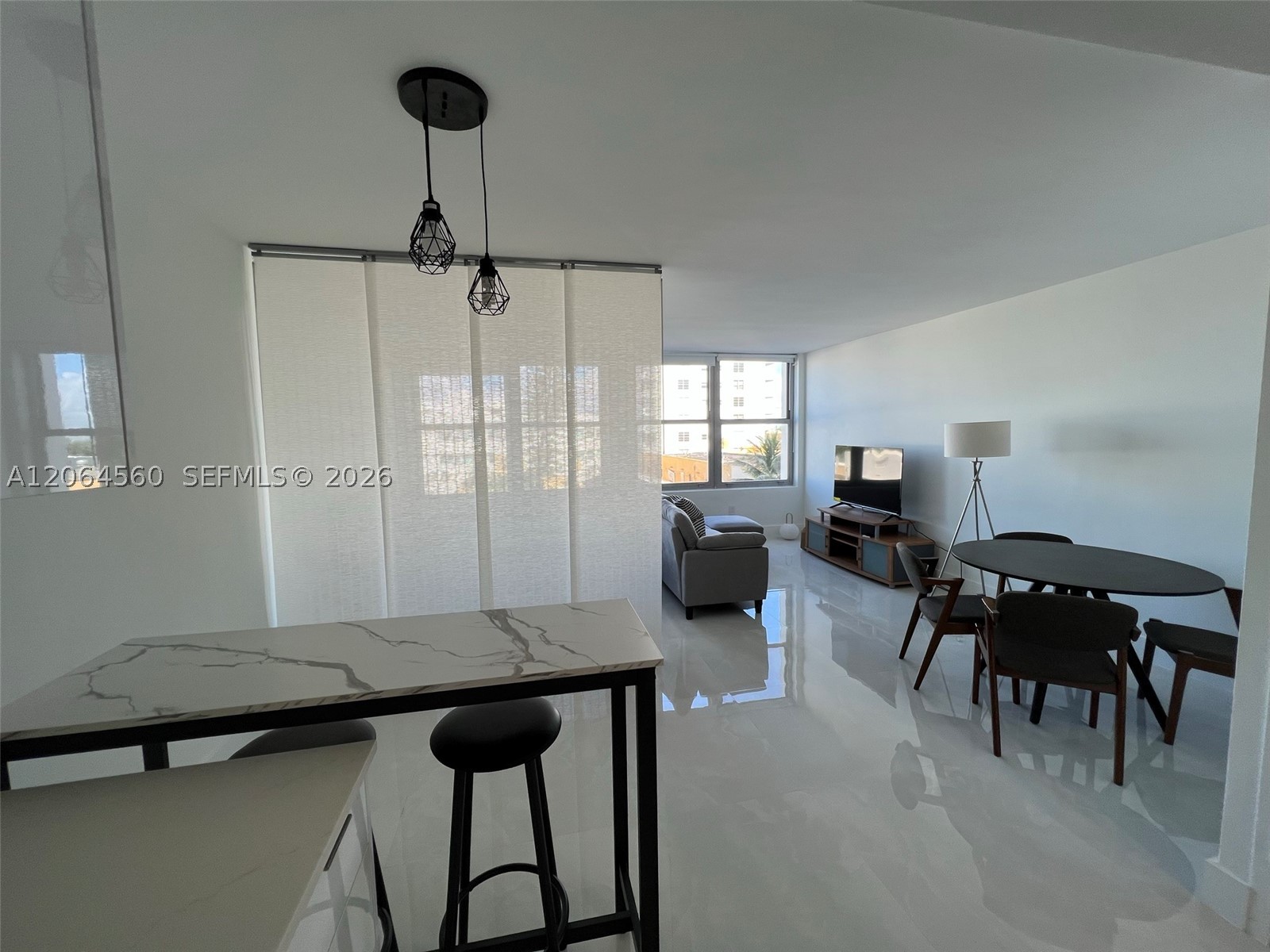 2899 Collins Ave 610 Property Photo 2