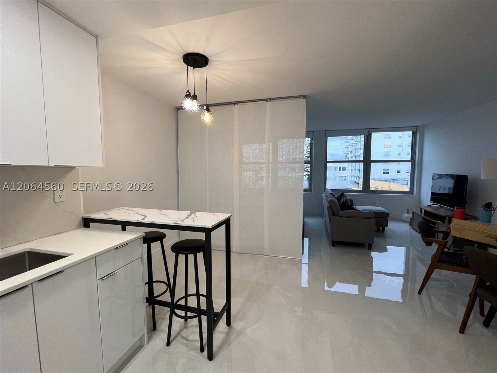 2899 Collins Ave 610 Property Photo 11