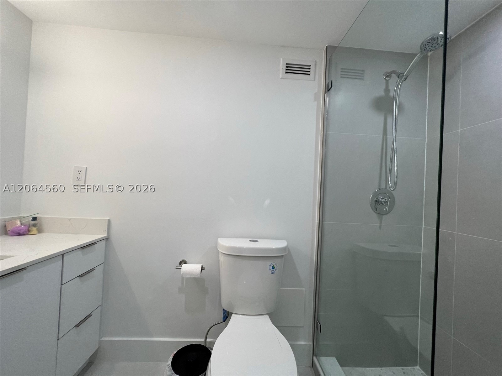2899 Collins Ave 610 Property Photo 24