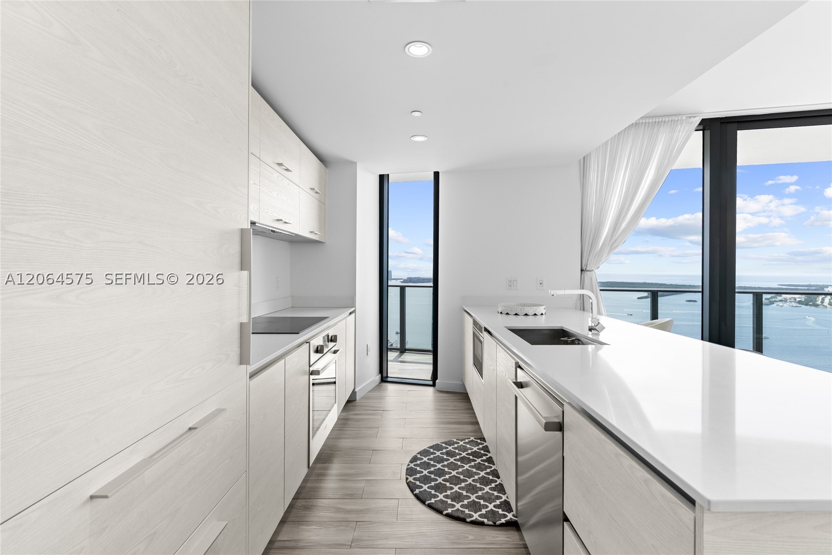 1300 S Miami Ave 4505 Property Photo 3