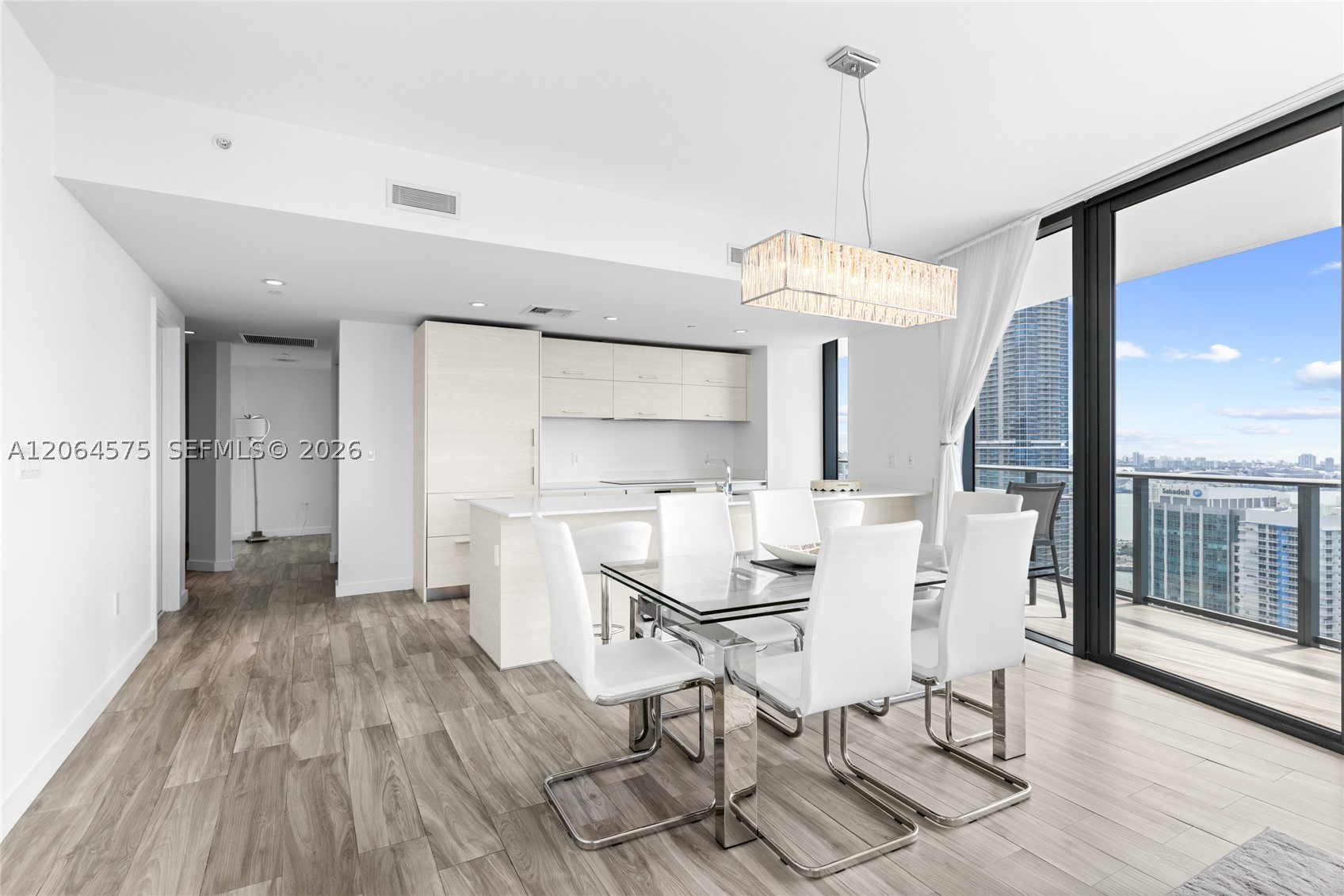 1300 S Miami Ave 4505 Property Photo 13