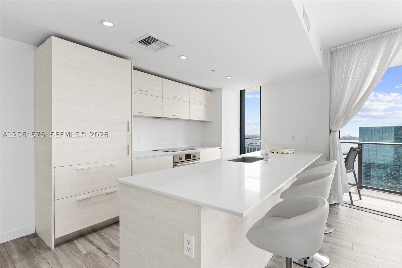 1300 S Miami Ave 4505 Property Photo 19