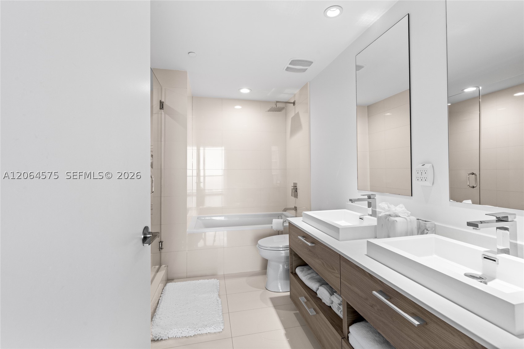 1300 S Miami Ave 4505 Property Photo 24