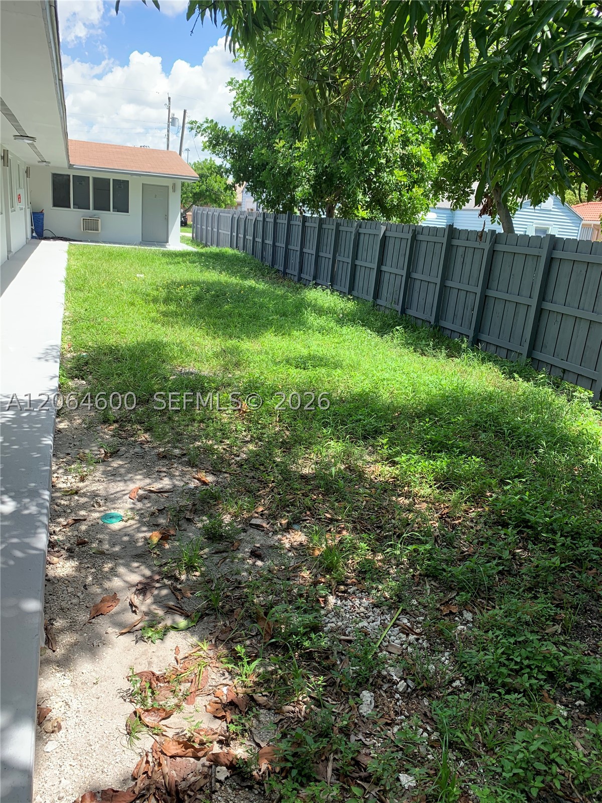 214 Se 8th St 3 Property Photo 10