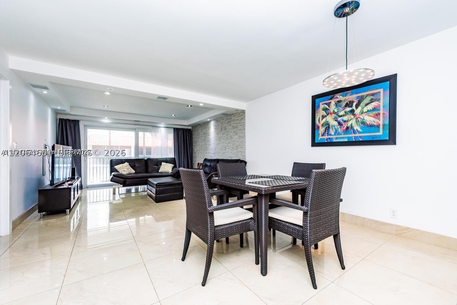 2081 S Ocean Dr 411 Property Photo 7