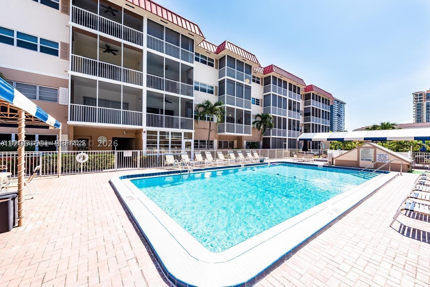 2081 S Ocean Dr 411 Property Photo 18