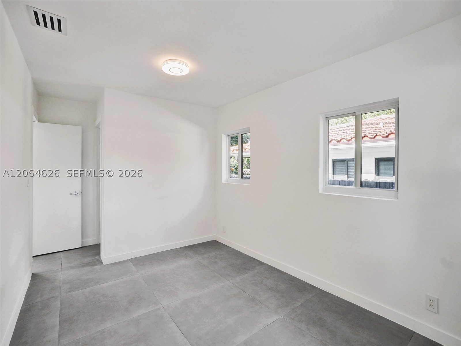 2380 Ne 184th Ter Property Photo 40