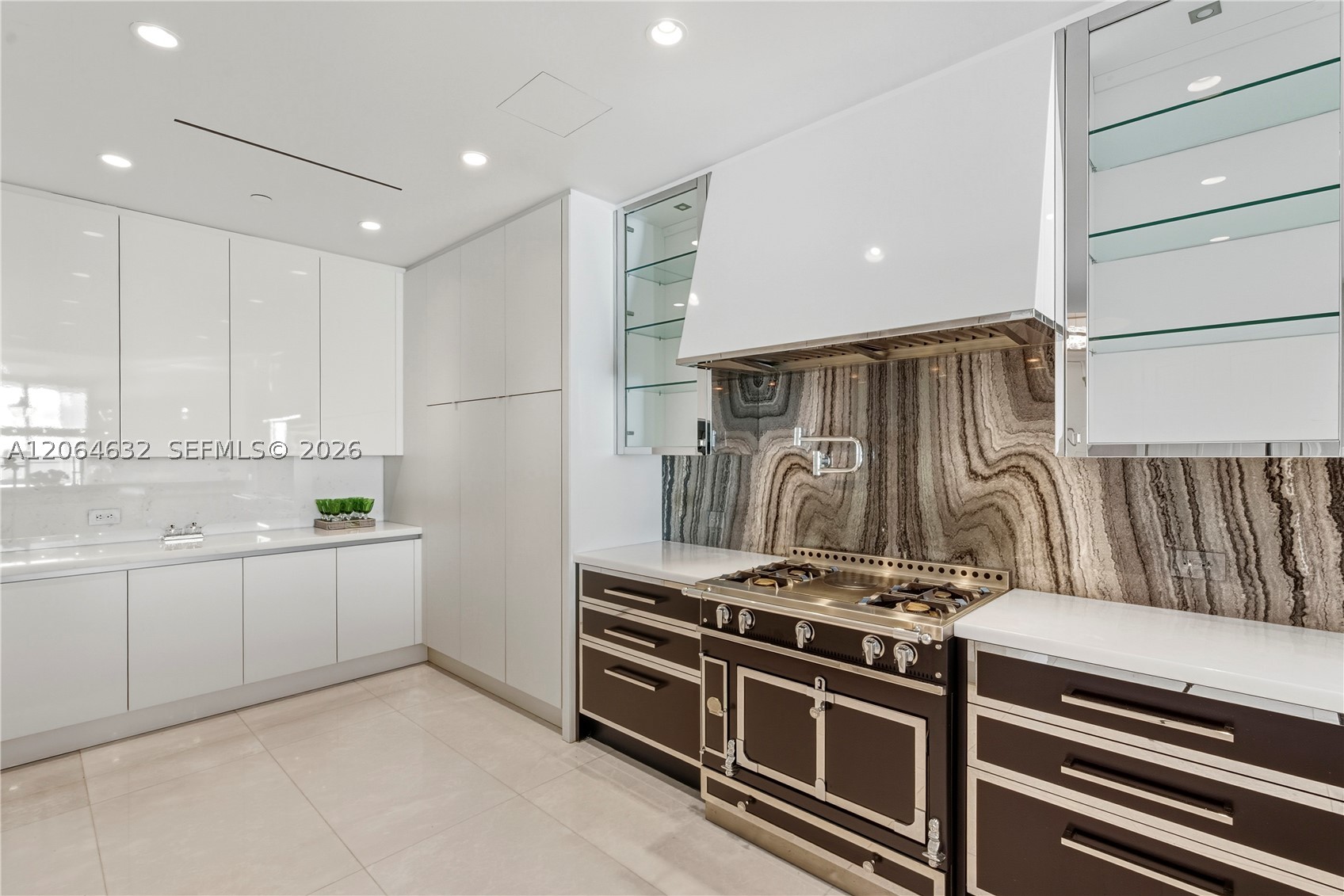 17901 Collins Ave 1803 Property Photo 4