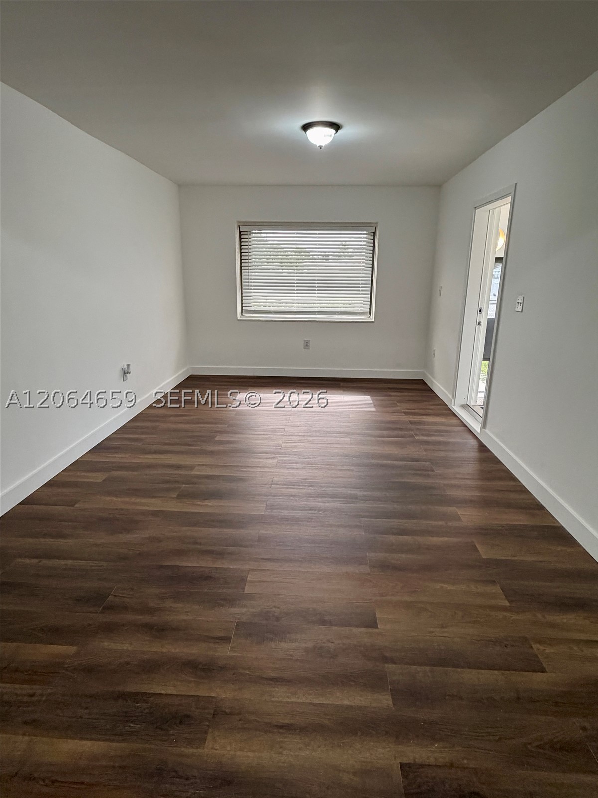1200 Nw 37th Ave 2 Property Photo 5