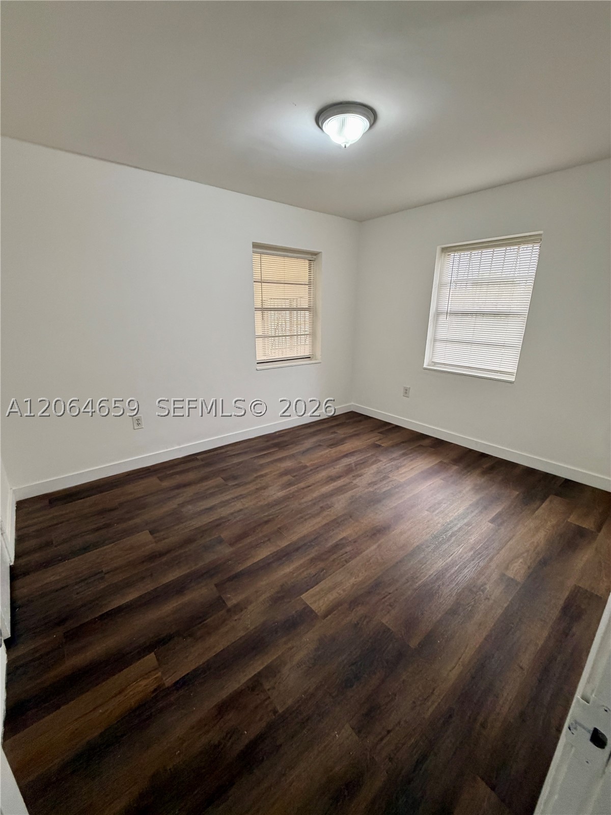 1200 Nw 37th Ave 2 Property Photo 8