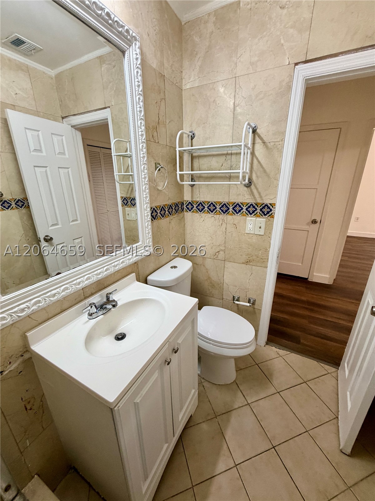 1200 Nw 37th Ave 2 Property Photo 11