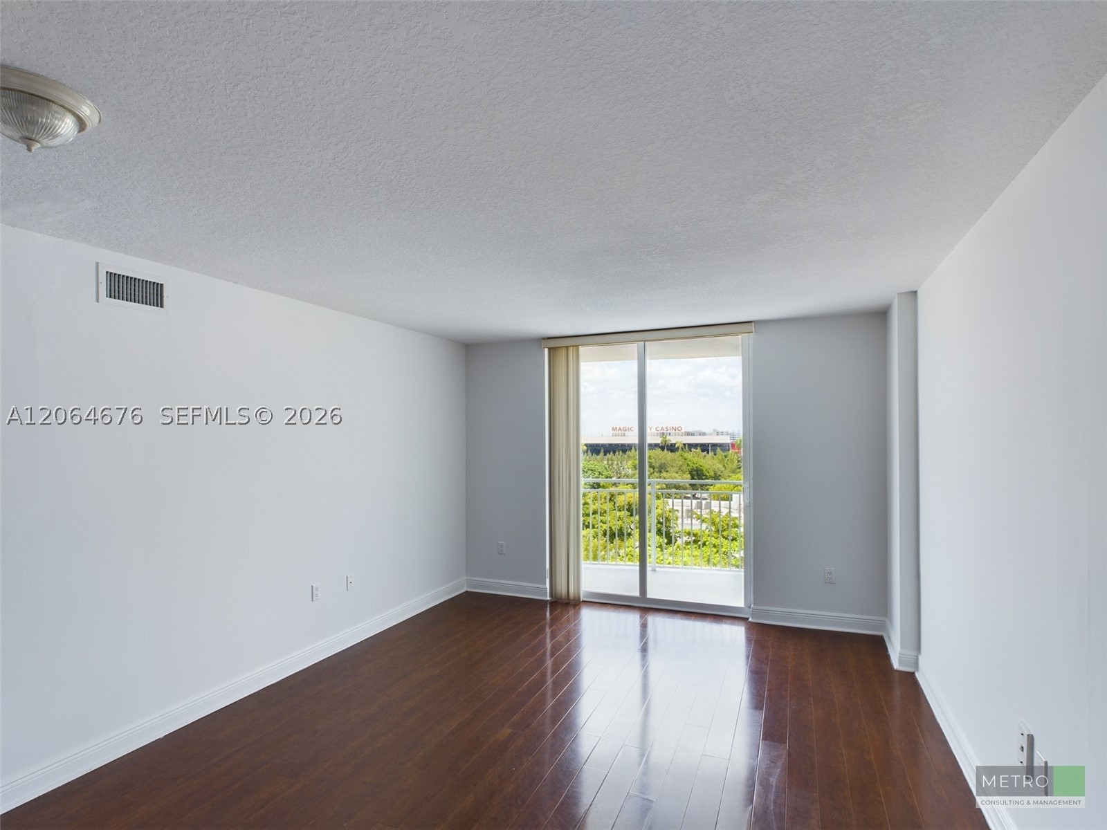 60 Nw 37th Ave 603 Property Photo 4