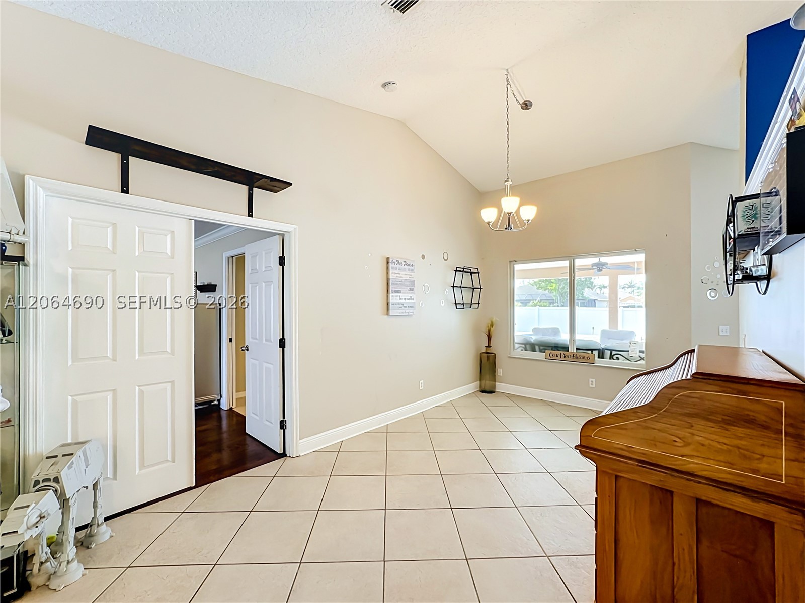 518 Sw Lacroix Ave Property Photo 17