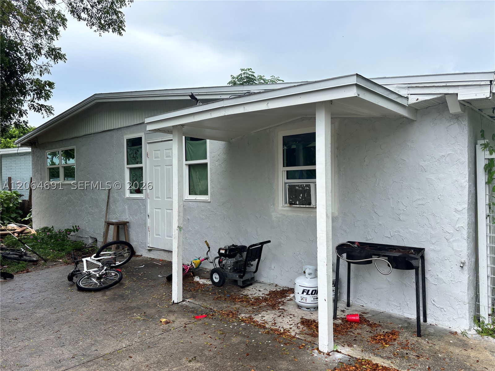 5442 Fourth Ave