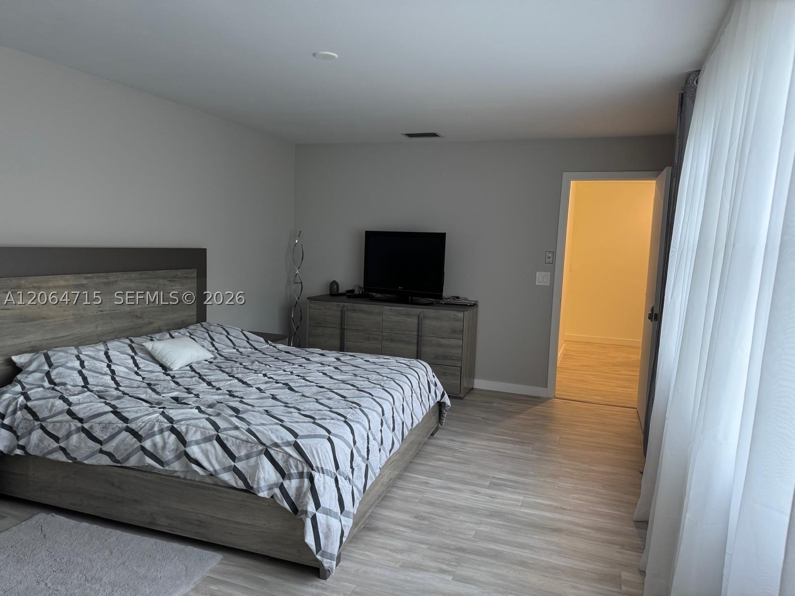 11008 Mainsail Dr Property Photo 14