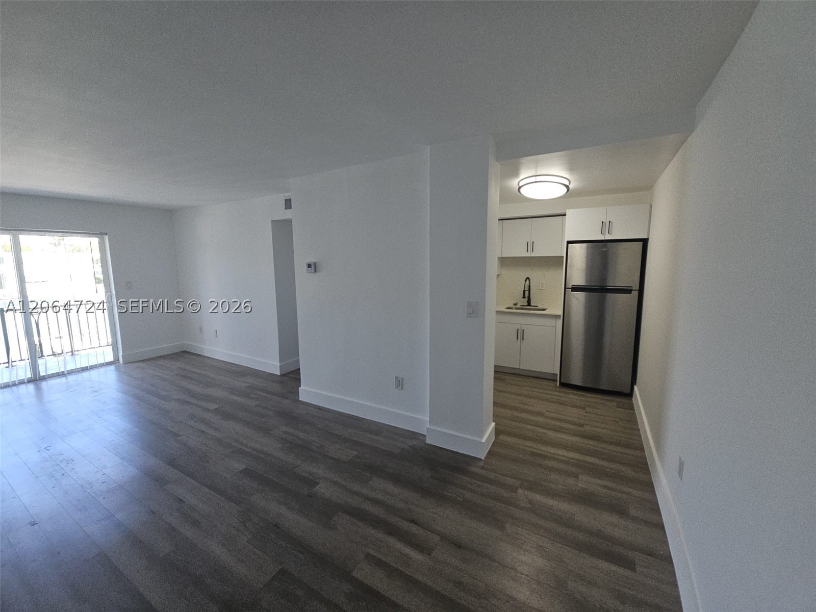 8101 Crespi Blvd 403 Property Photo 7