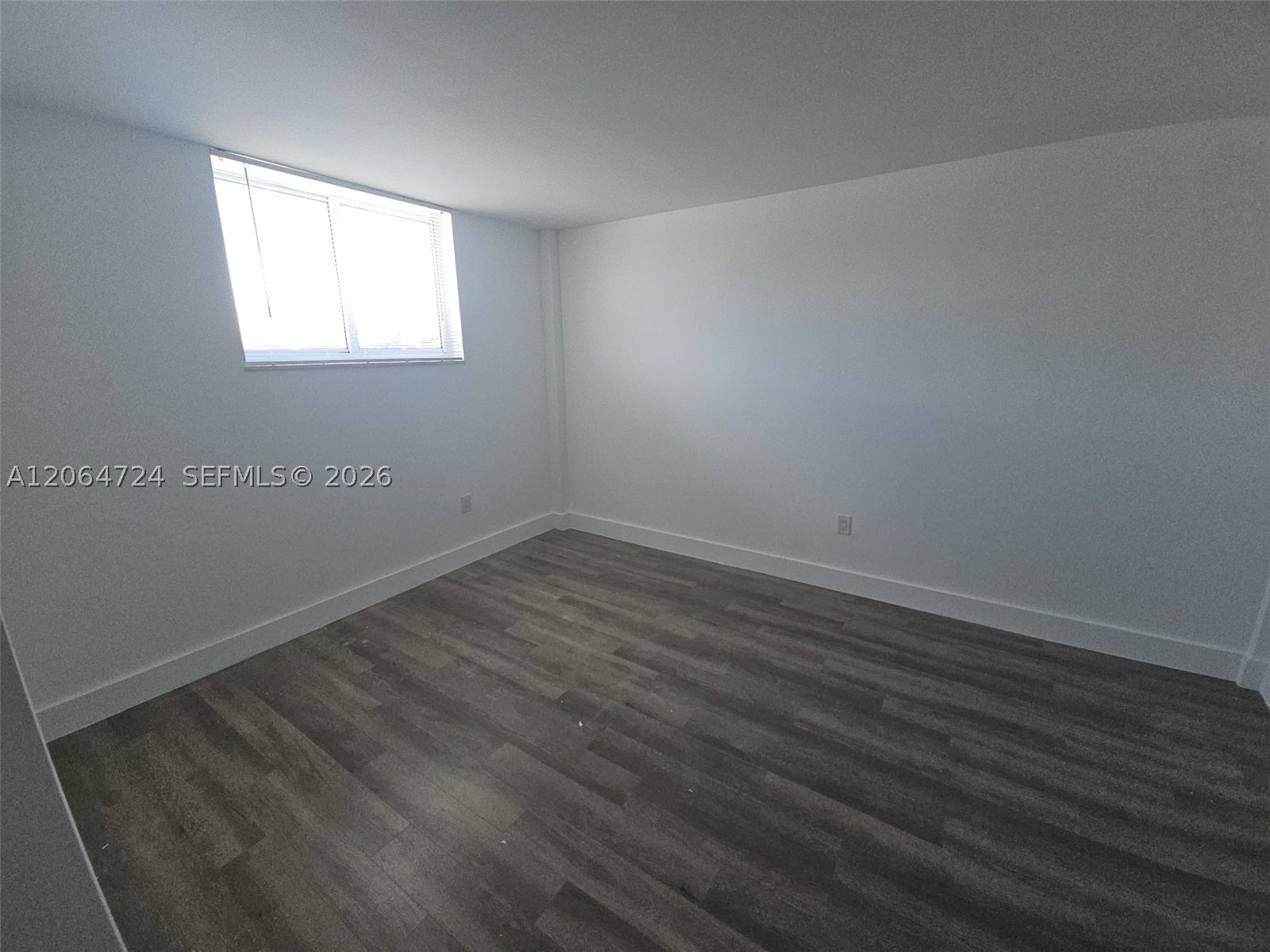 8101 Crespi Blvd 403 Property Photo 10