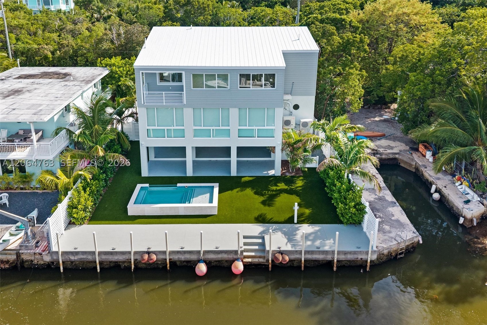 8 Poisonwood Property Photo 3