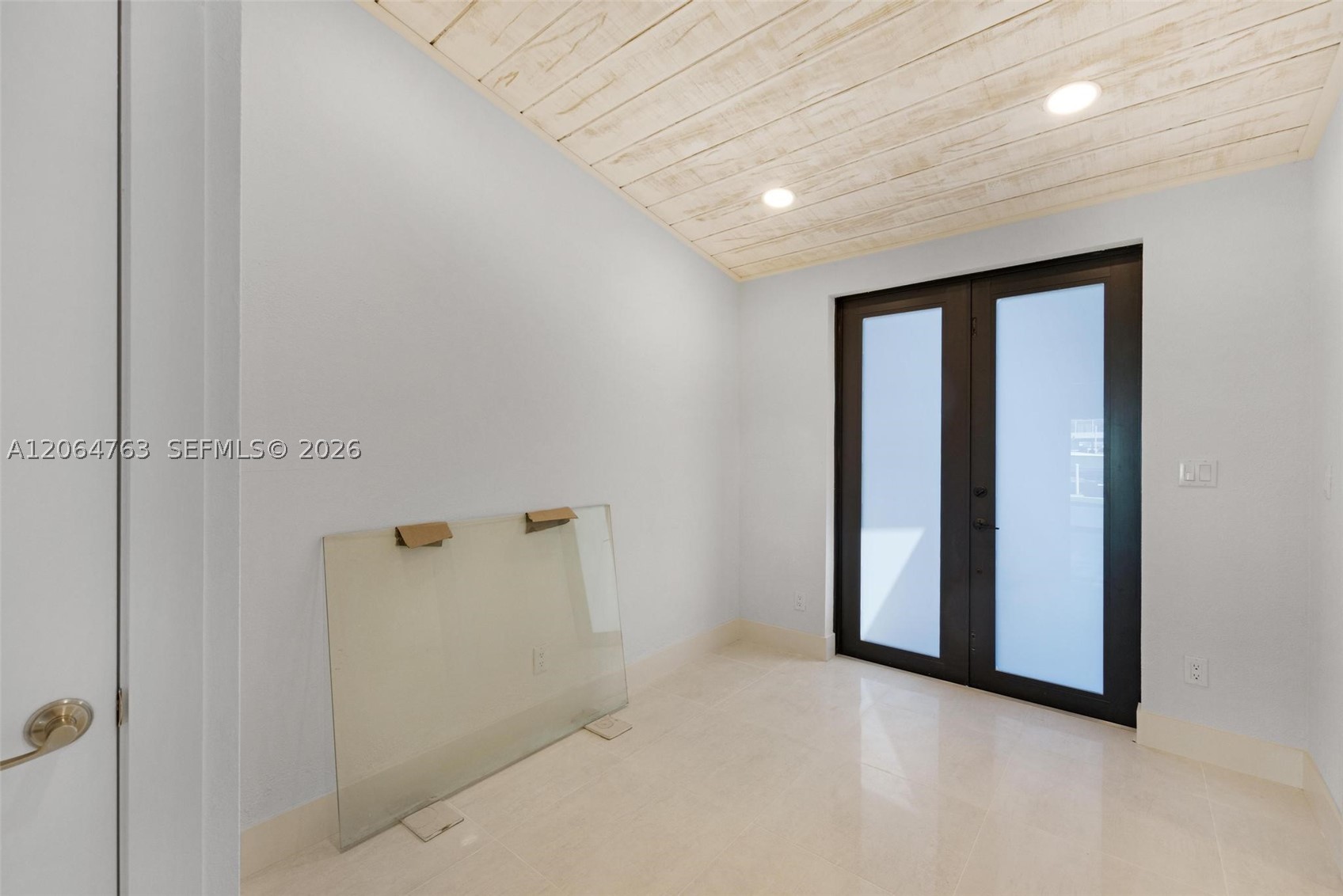 8 Poisonwood Property Photo 16