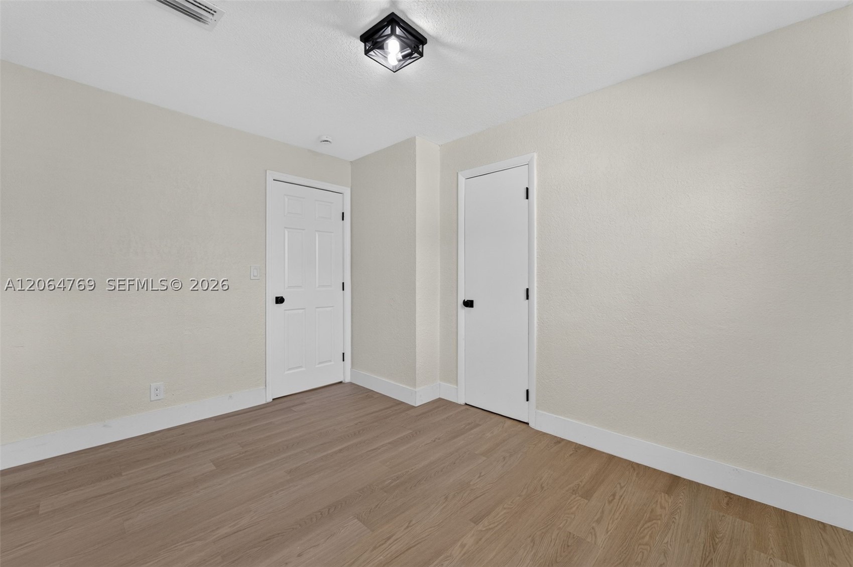 1583 Ne 152nd St Property Photo 16
