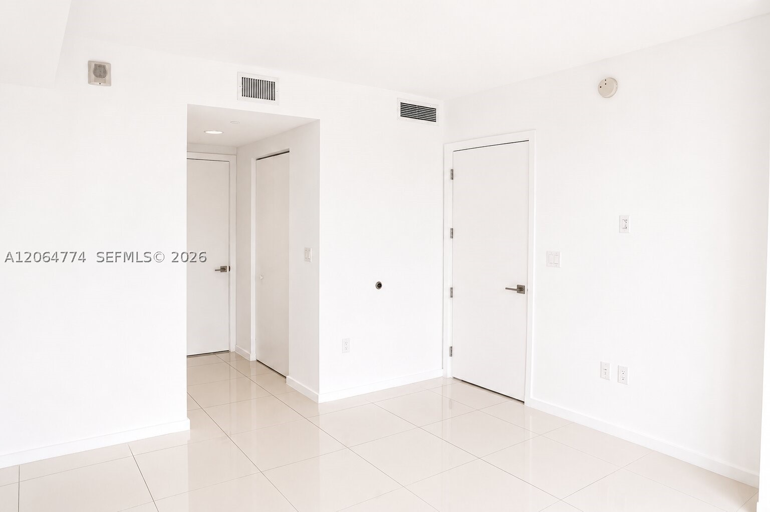 5300 E Paseo Blvd 1409 Property Photo 5
