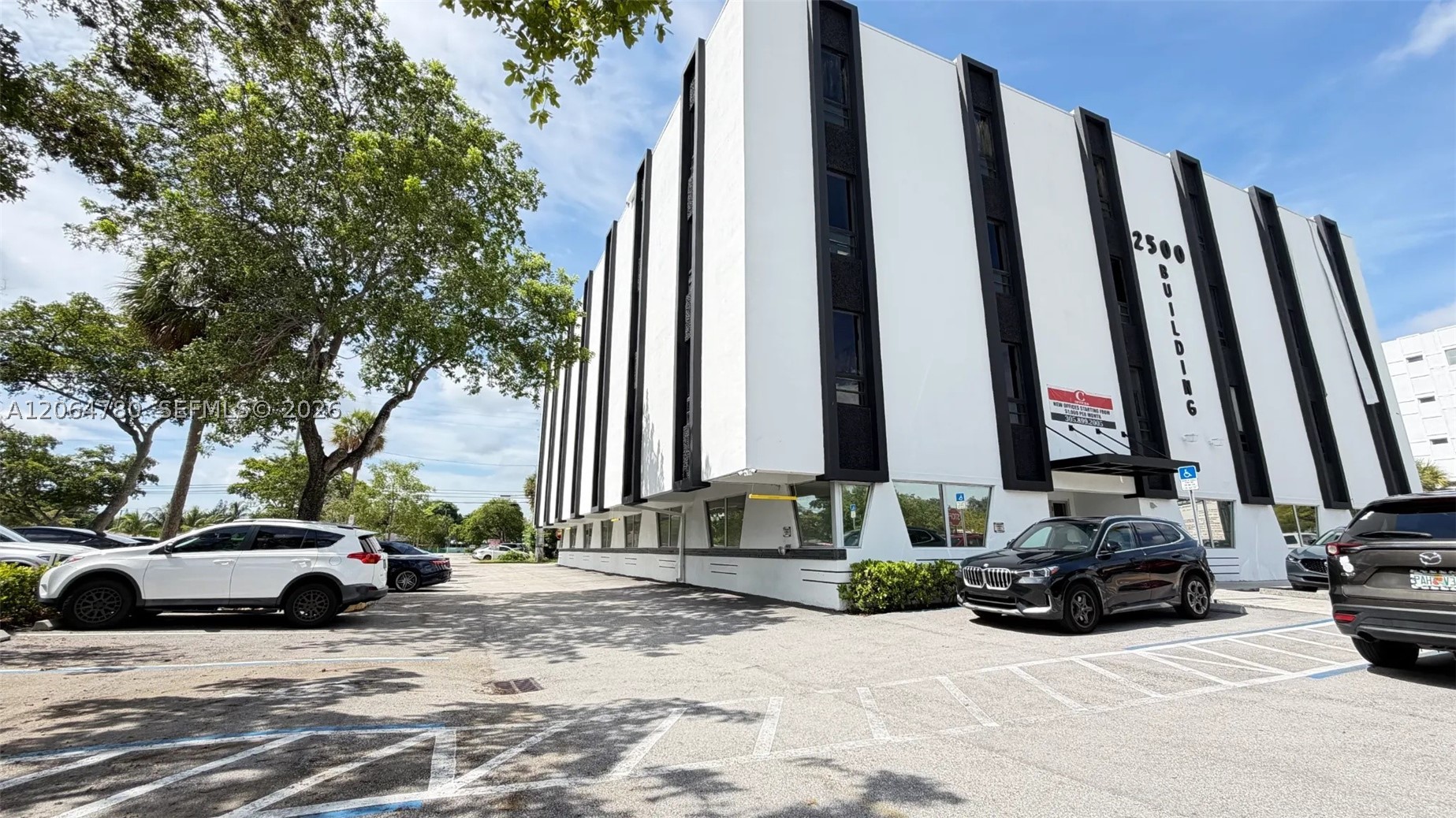 2500 Hollywood Blvd 311 Property Photo 13