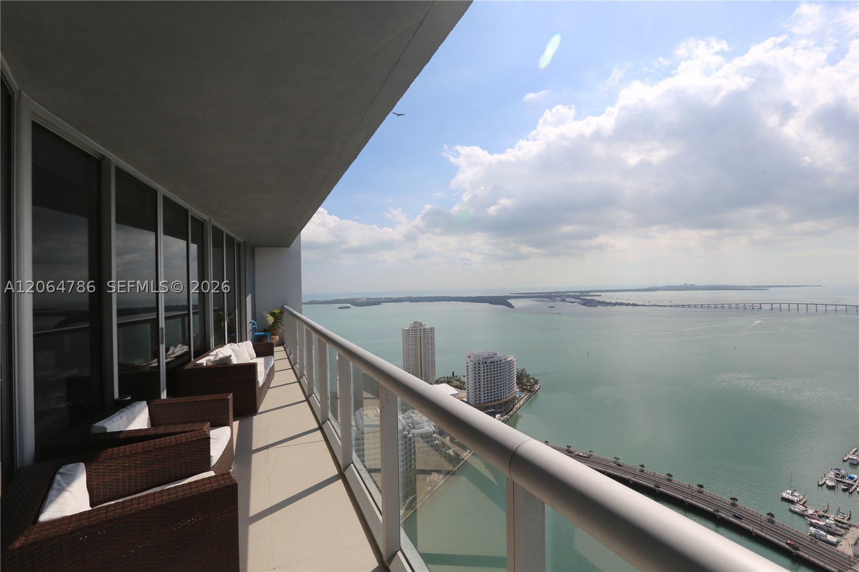 495 Brickell Ave 4703 Property Photo 1