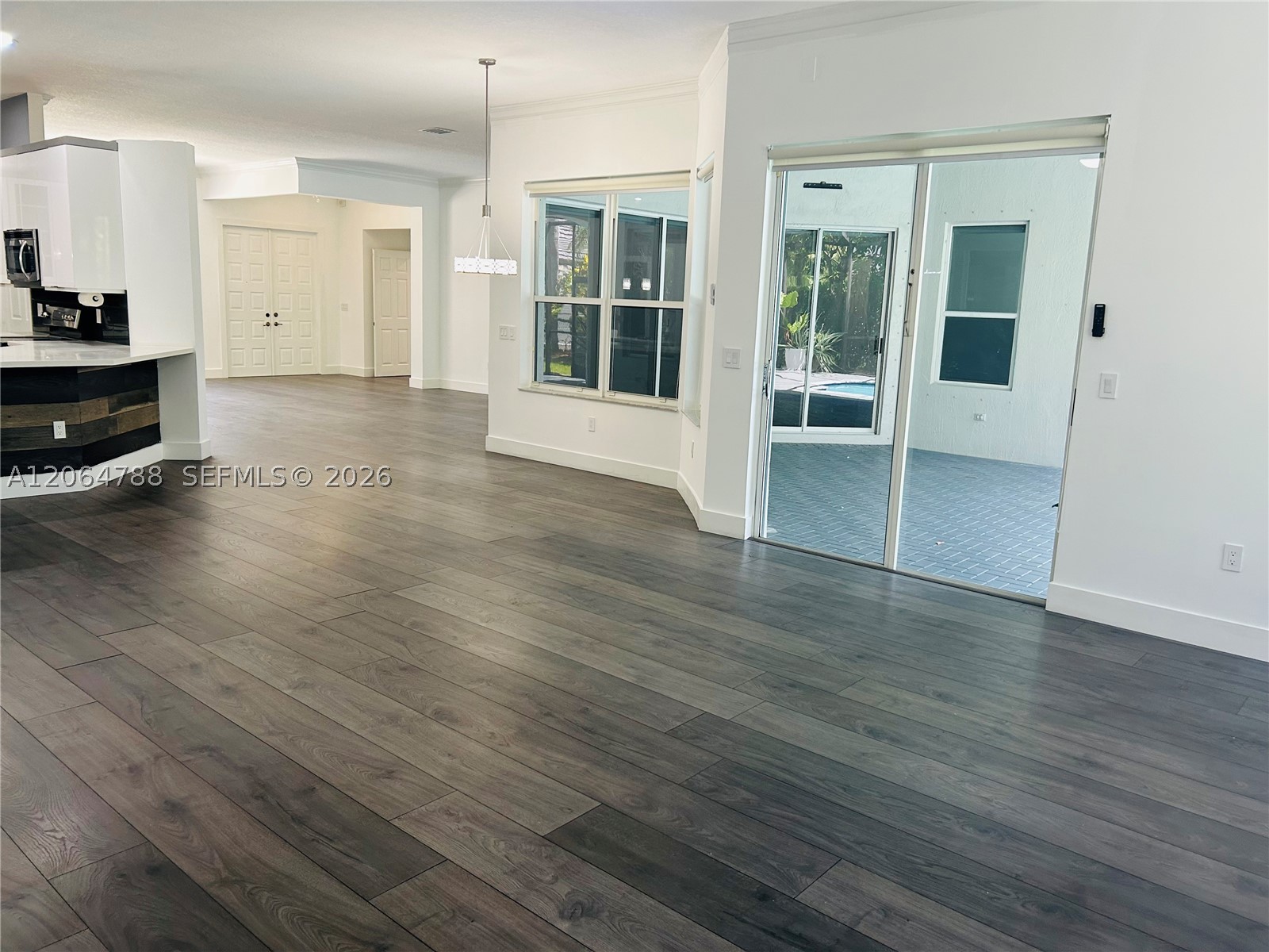 1046 Sw 159th Way Property Photo 19