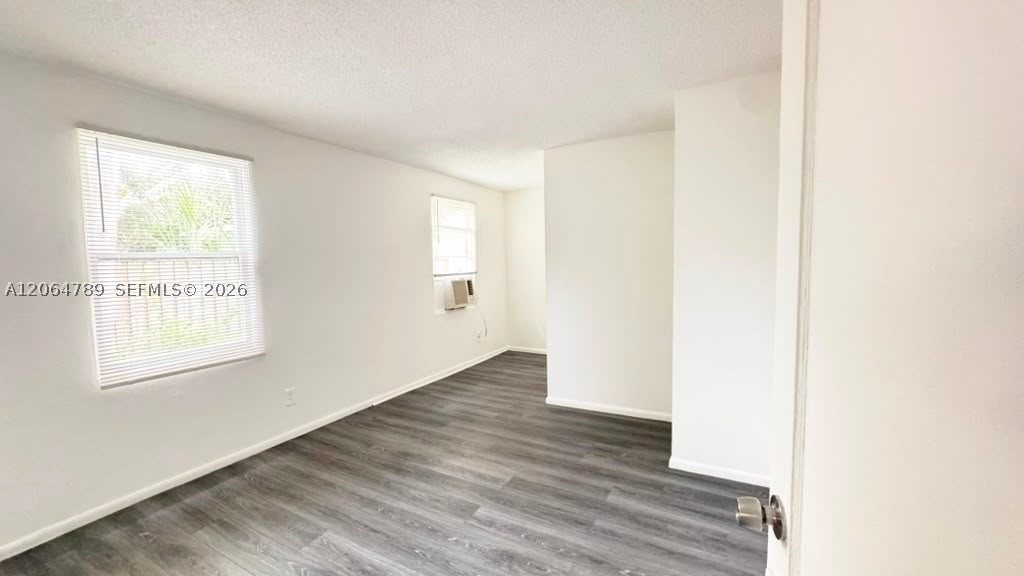 605 S J St 2 Property Photo 9
