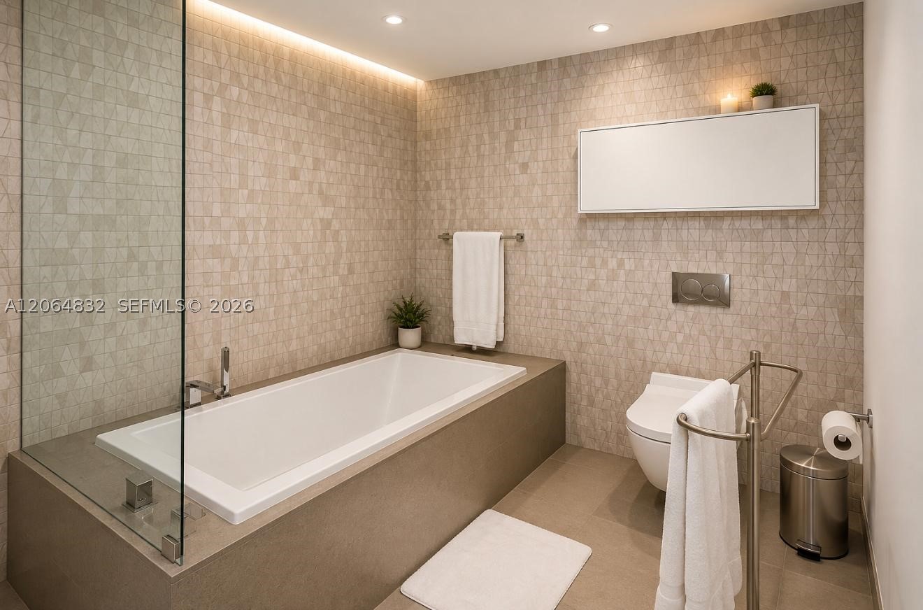 88 Sw 7th St 3709 Property Photo 8