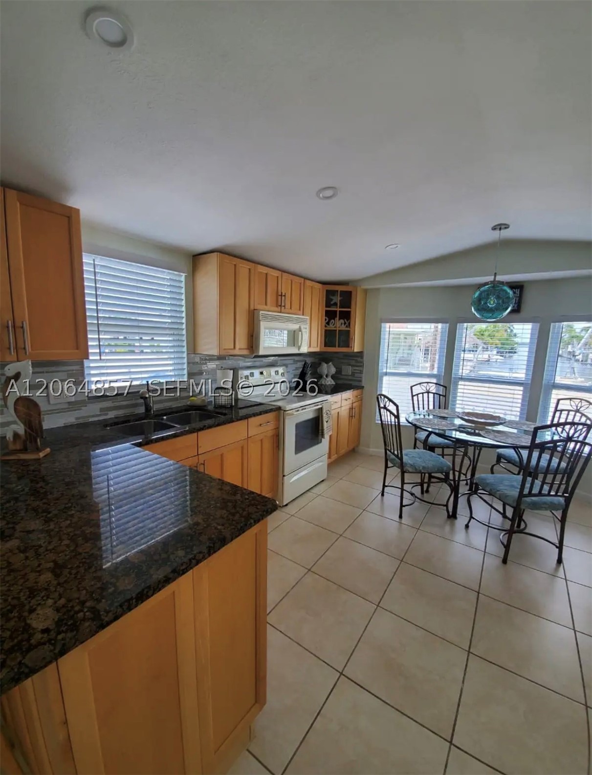 200 Buttonwood Ave Na Property Photo 8