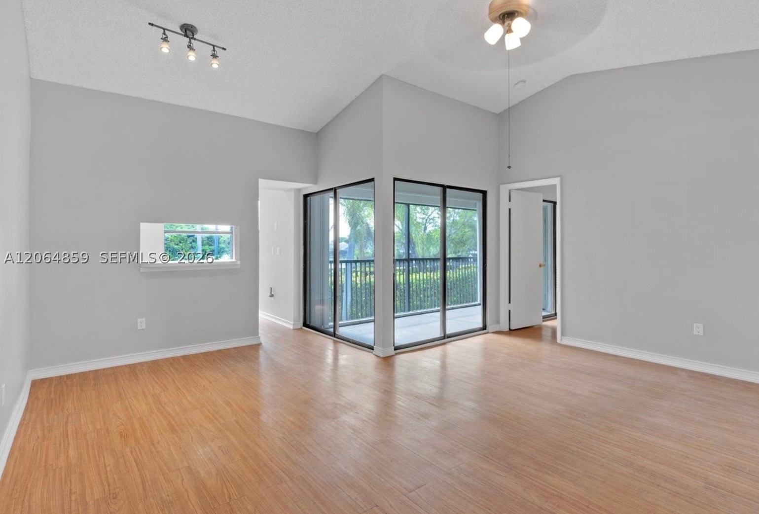1331 S Franklin Ave 1331i Property Photo 9